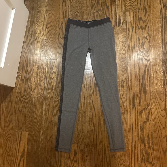 Underarmour Light Base Leggings Gray - Picture 1 of 3